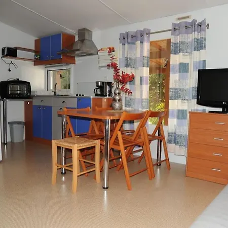 Mobil Home + Dependance Dans Jolie Parc Prive Serignan Exterior photo