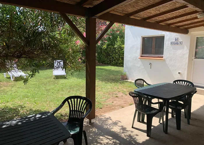 Mobil Home + Dependance Dans Jolie Parc Prive